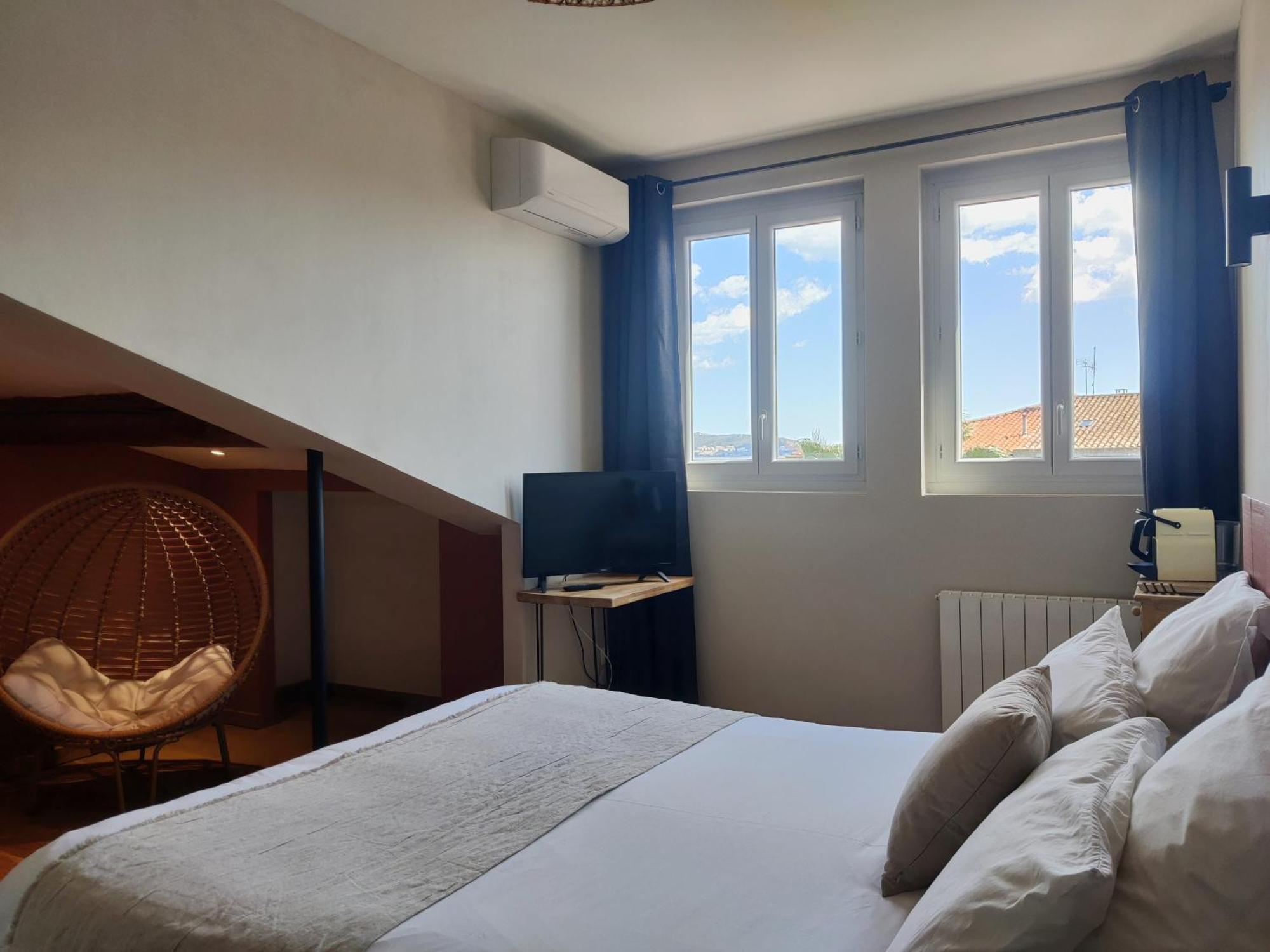 Mèze Chambres D'Hotes - Bed And Breakfast Les Palmiers חדר תמונה